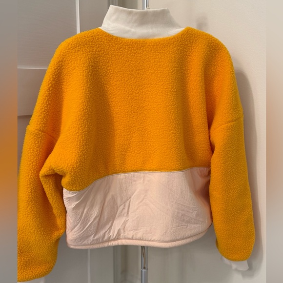 Fabletics Mallory Fleece Pullover - Picture 3 of 5